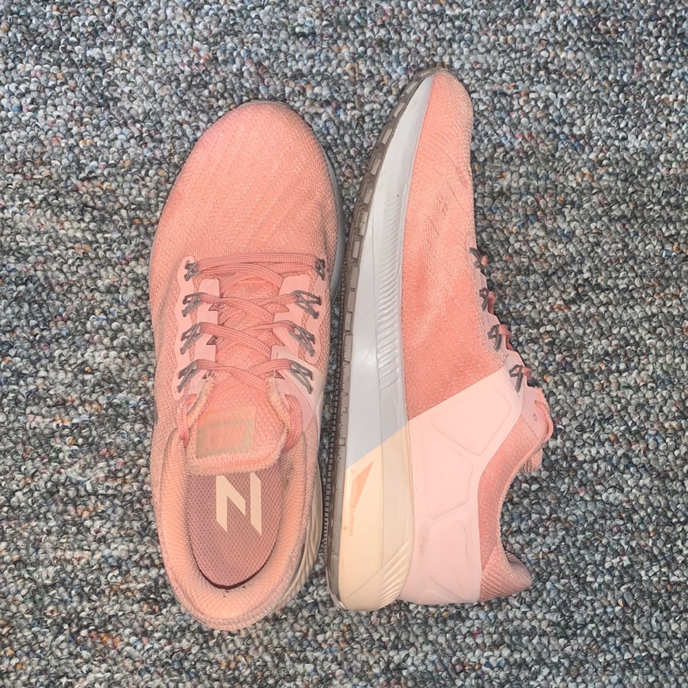 Nike Air Zoom Structure 22